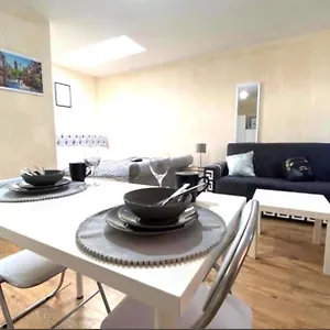 luxury-studio-apartment-luton-bedfordshire.cambridgehotelsuk.com/